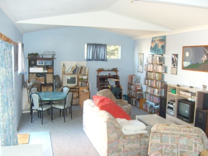 8 Cottonwood Ct, Landsborough QLD 4550