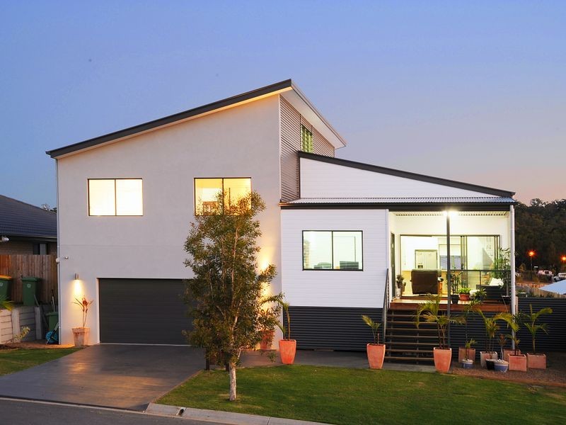4 Leeside Street, Little Mountain QLD 4551