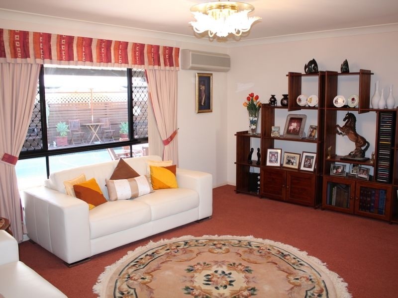 3 Tigerlily Crt, Little Mountain QLD 4551