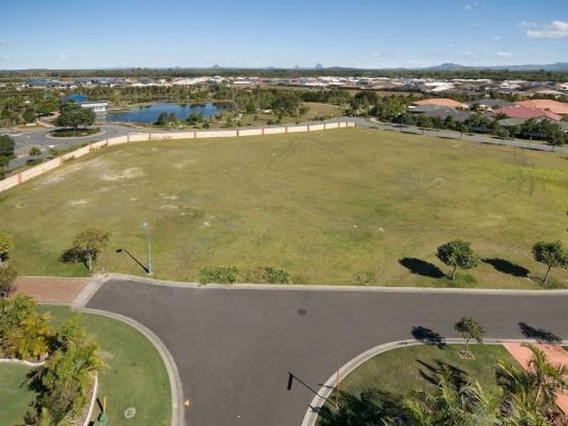 5 Minker Road, Caloundra QLD 4551