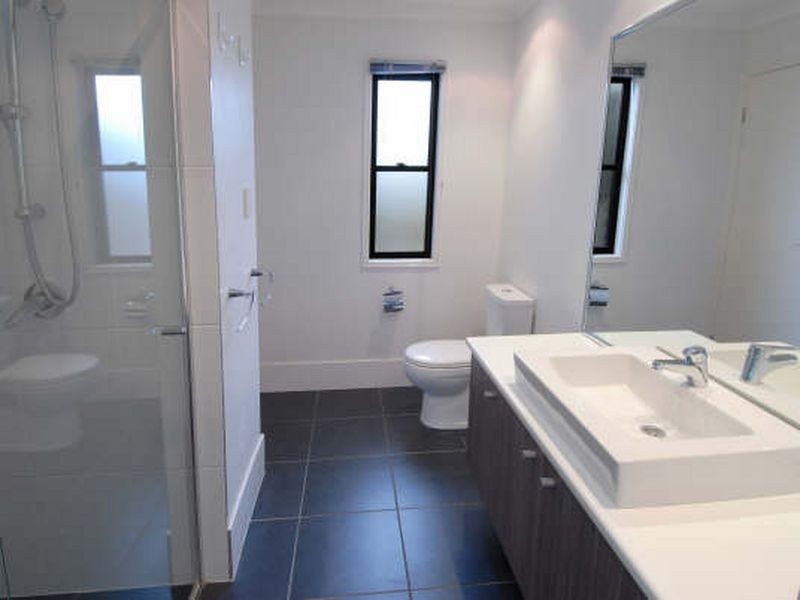 41 Tarawa Street, Kawana Island QLD 4575