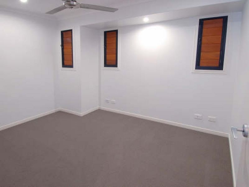 41 Tarawa Street, Kawana Island QLD 4575