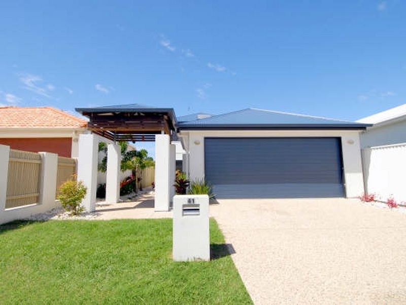 41 Tarawa Street, Kawana Island QLD 4575