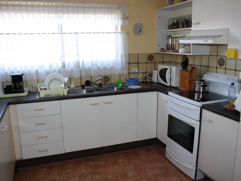 2/16 Baldwin Street, Golden Beach QLD 4551