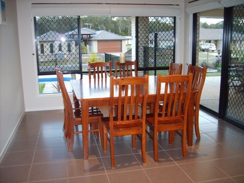 1 Teneale Place, Glass House Mountains QLD 4518