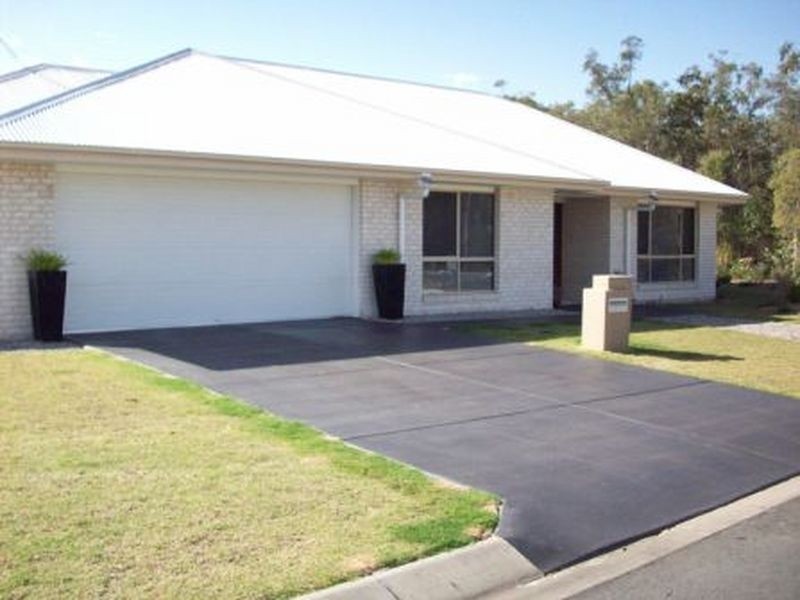 21 Parkside Drive, Beerwah QLD 4519