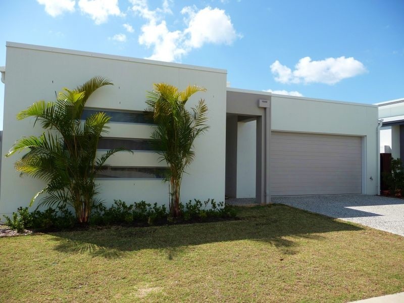 12 Andrew Avenue, Little Mountain QLD 4551