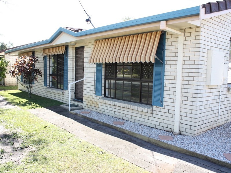 Unit 1 113 Westminster Ave, Golden Beach QLD 4551