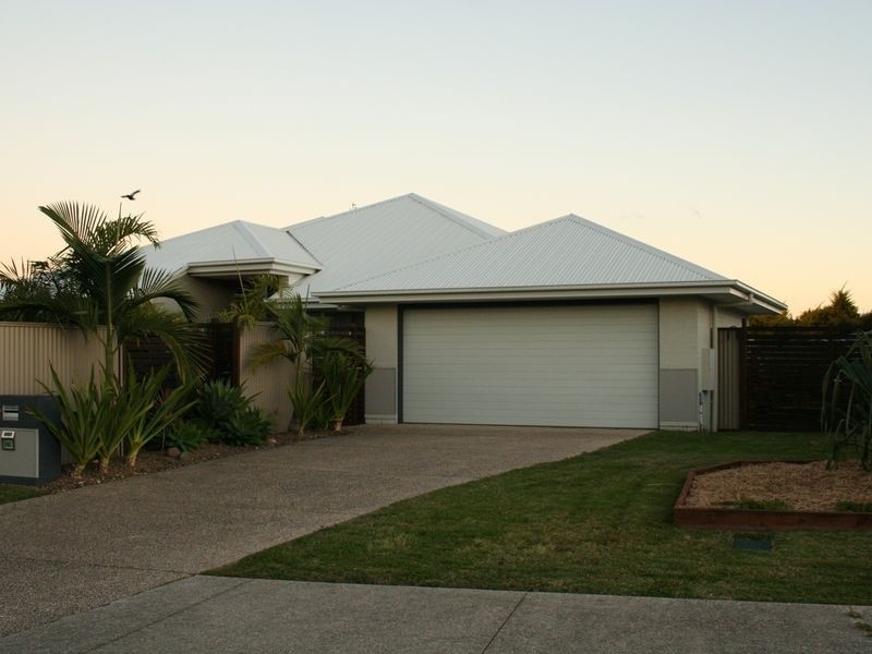 1 White Cedar Drive, Caloundra QLD 4551