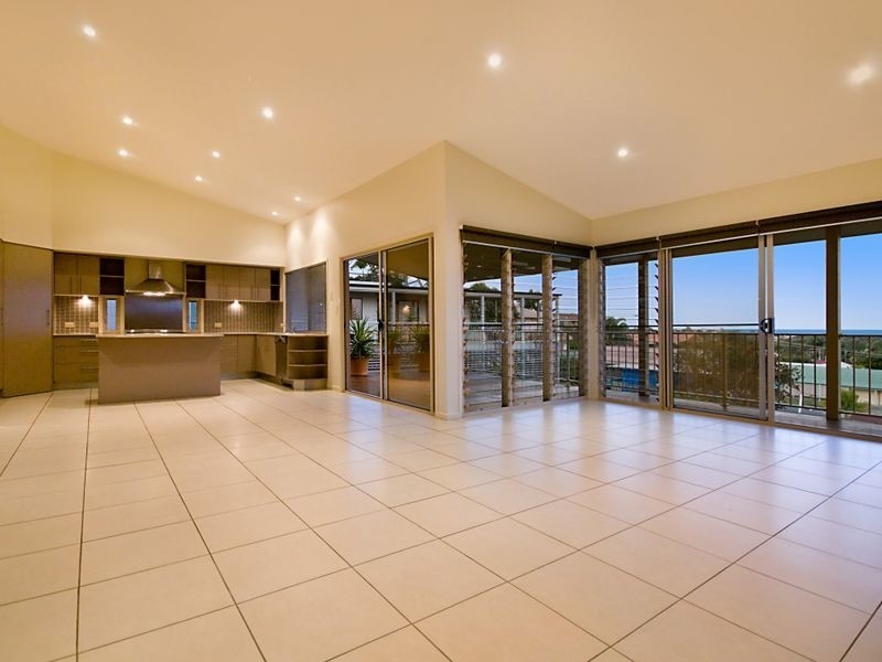 43 Albatross Ave, Caloundra QLD 4551