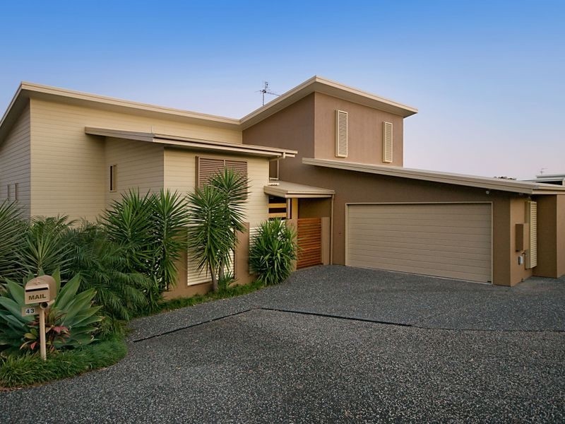 43 Albatross Ave, Caloundra QLD 4551