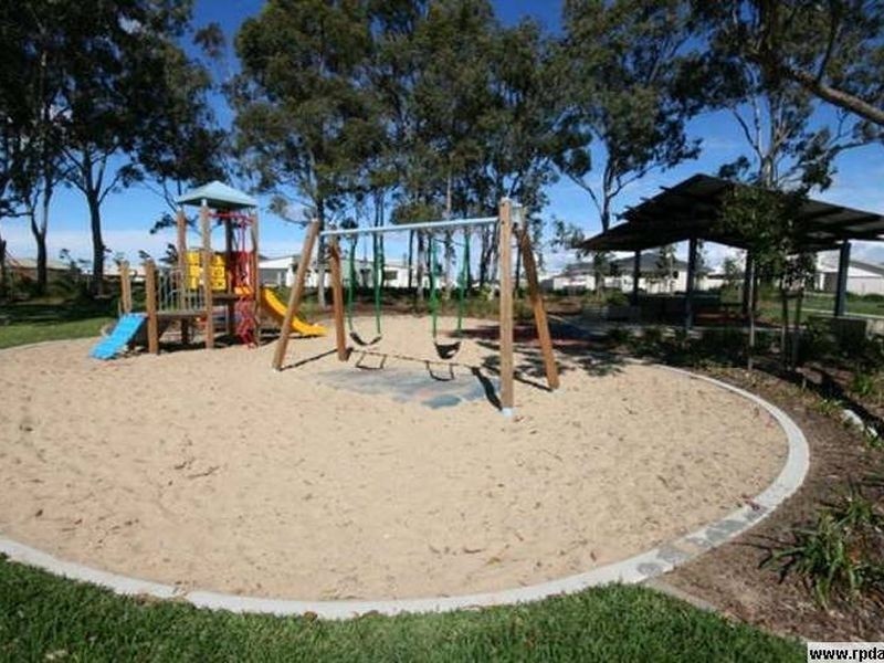 13 Stavewood Street, Meridan Plains QLD 4551