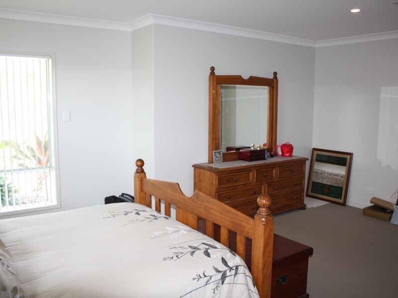 27 Westholme Circuit, Pelican Waters QLD 4551