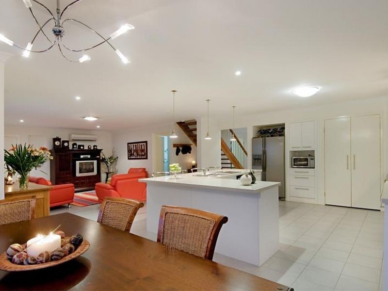 3 Borumba St, Little Mountain QLD 4551