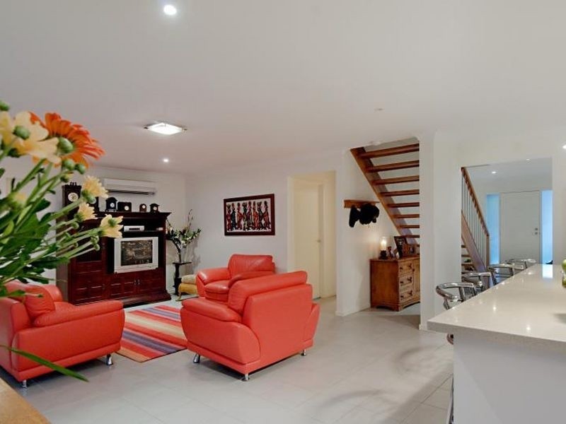 3 Borumba St, Little Mountain QLD 4551