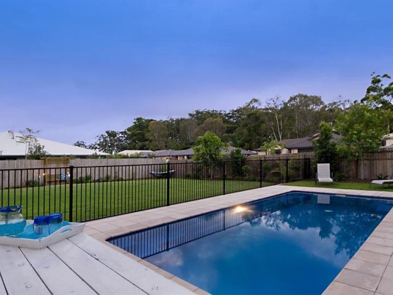 3 Borumba St, Little Mountain QLD 4551