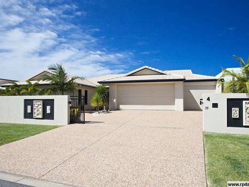 4 Hartley Crescent, Pelican Waters QLD 4551
