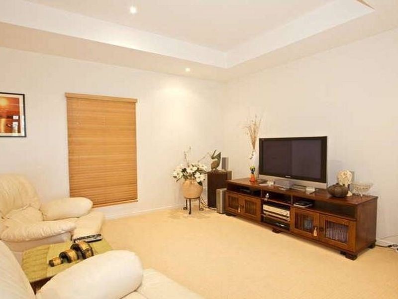 4 Hartley Crescent, Pelican Waters QLD 4551