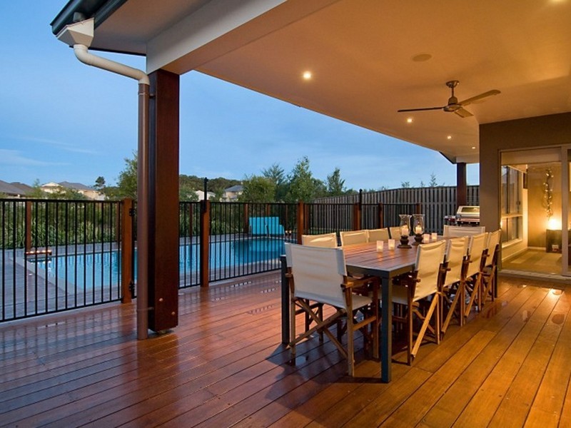 10 Andrew Ave, Little Mountain QLD 4551