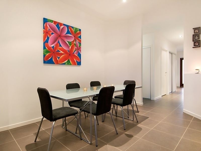 10 Andrew Ave, Little Mountain QLD 4551