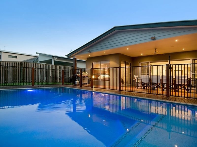 10 Andrew Ave, Little Mountain QLD 4551