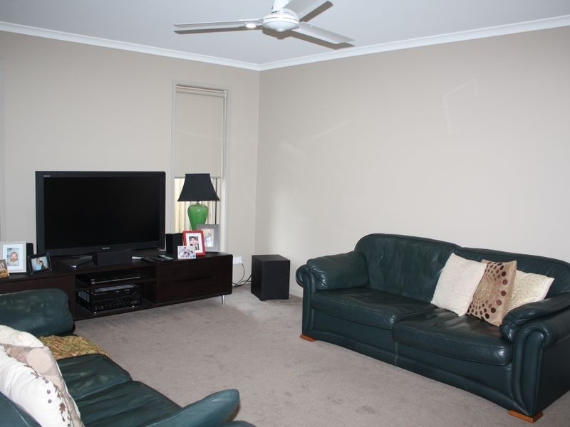 28 Elvena Circuit, Little Mountain QLD 4551