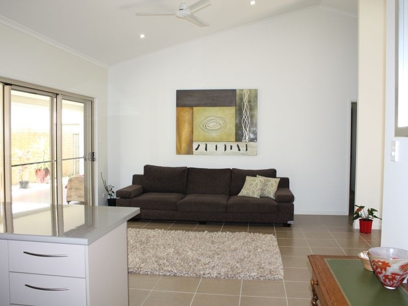 28 Elvena Circuit, Little Mountain QLD 4551