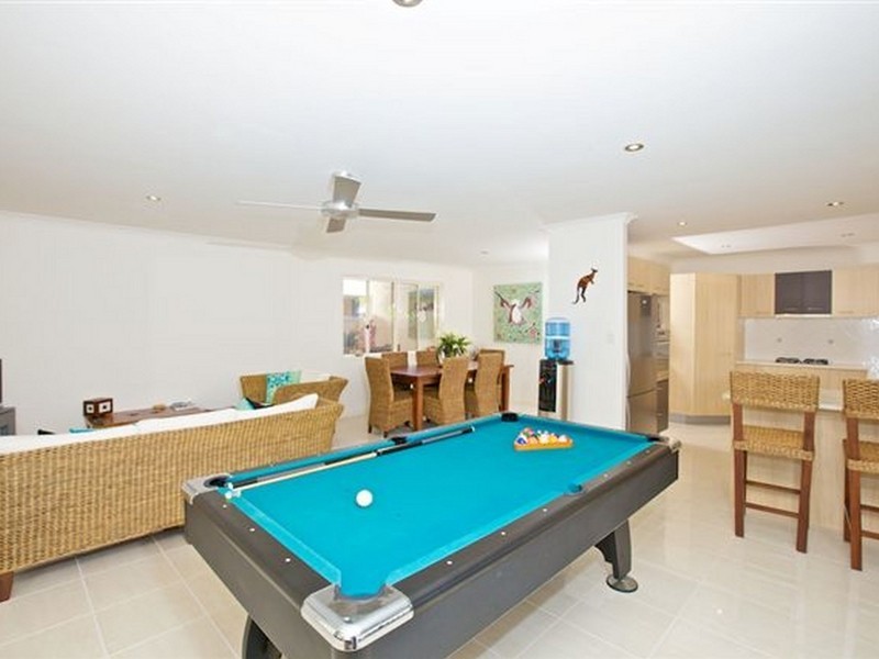 11 Somerset Lane, Little Mountain QLD 4551