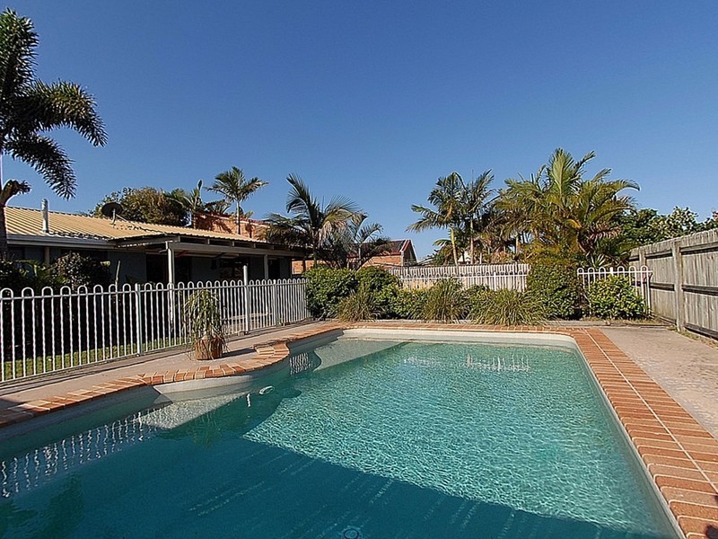 52 Moondara Drive, Wurtulla QLD 4575