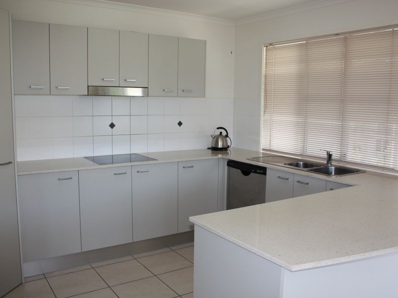 1/37 Arthur Street, Caloundra QLD 4551