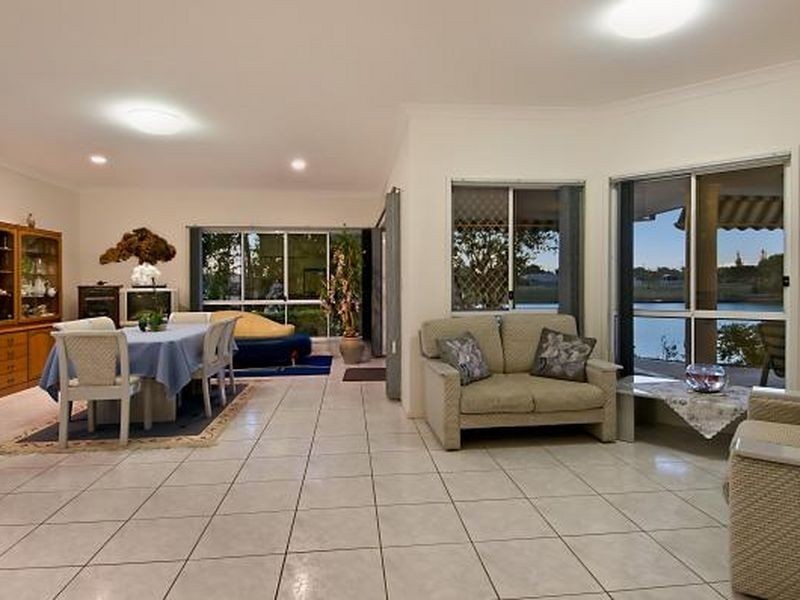 2 Parkhaven Drive, Wurtulla QLD 4575