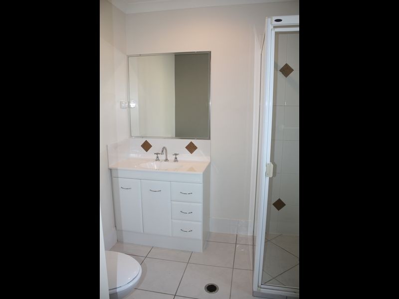 2 Springbrook Street, Caloundra West QLD 4551