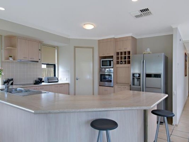 8 Undanbi Place, Pelican Waters QLD 4551