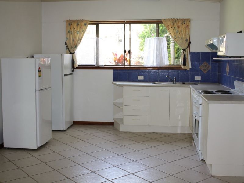 9 Brenda Court, Mooloolah Valley QLD 4553