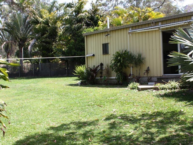 9 Brenda Court, Mooloolah Valley QLD 4553