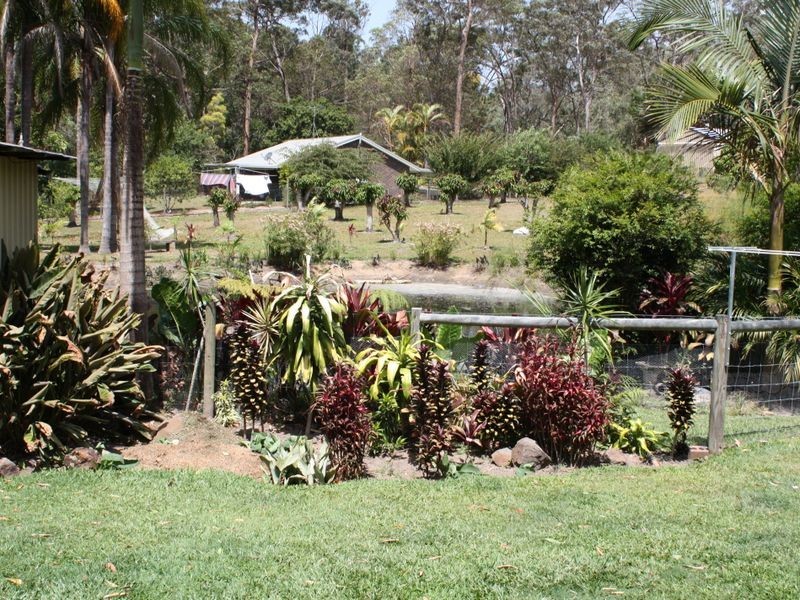 9 Brenda Court, Mooloolah Valley QLD 4553