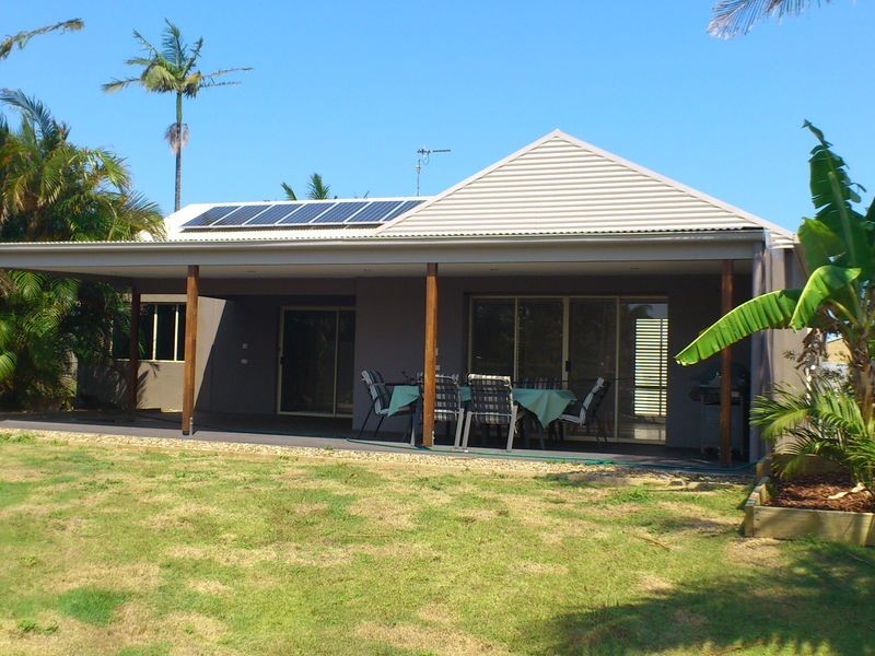 8 Kumbada Court, Minyama QLD 4575