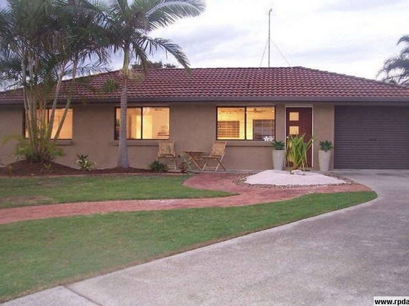 1 Uringa Street, Warana QLD 4575