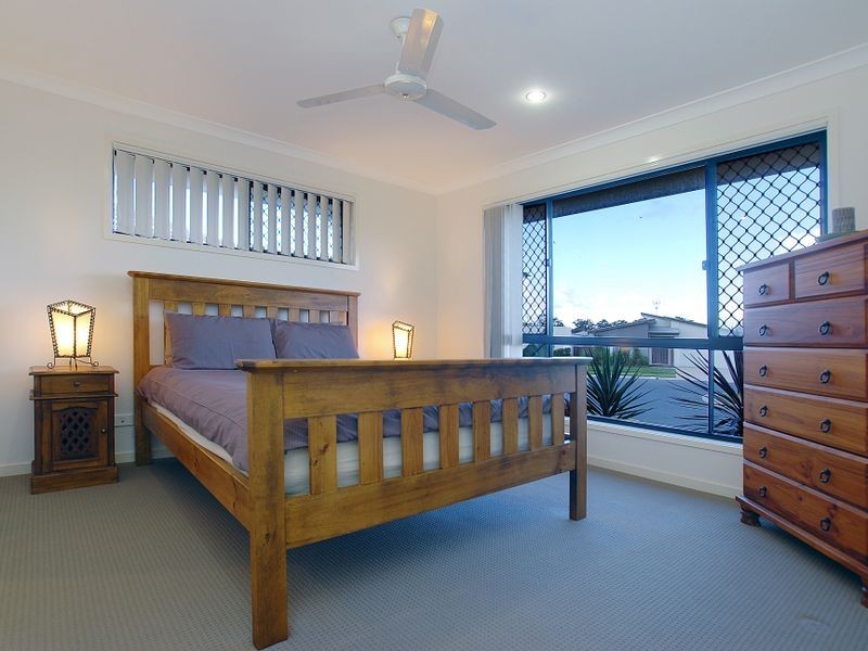 7 Adam Lane, Little Mountain QLD 4551