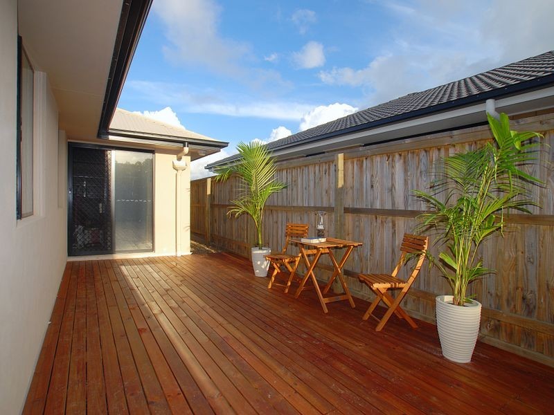 7 Adam Lane, Little Mountain QLD 4551