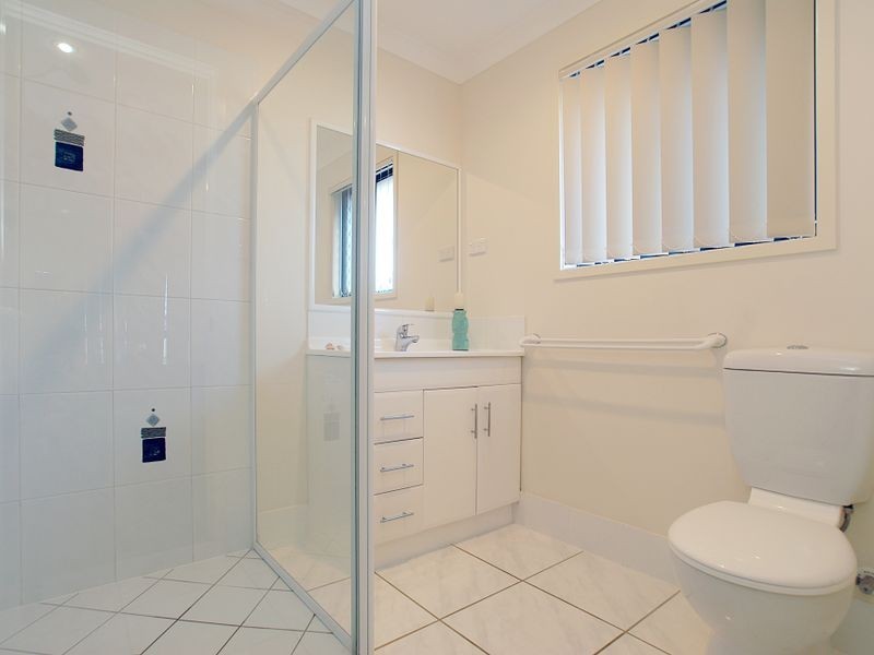 7 Adam Lane, Little Mountain QLD 4551