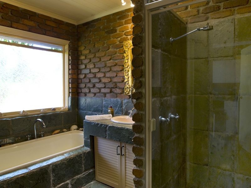 2 Thalan Court, Wurtulla QLD 4575