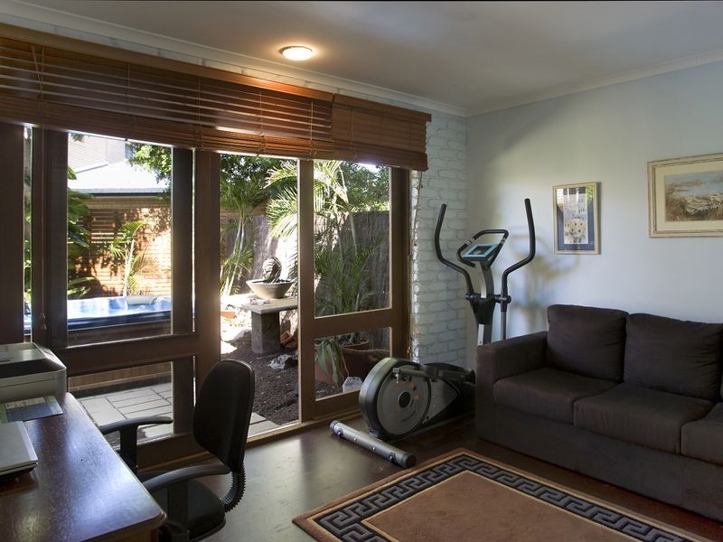 2 Thalan Court, Wurtulla QLD 4575