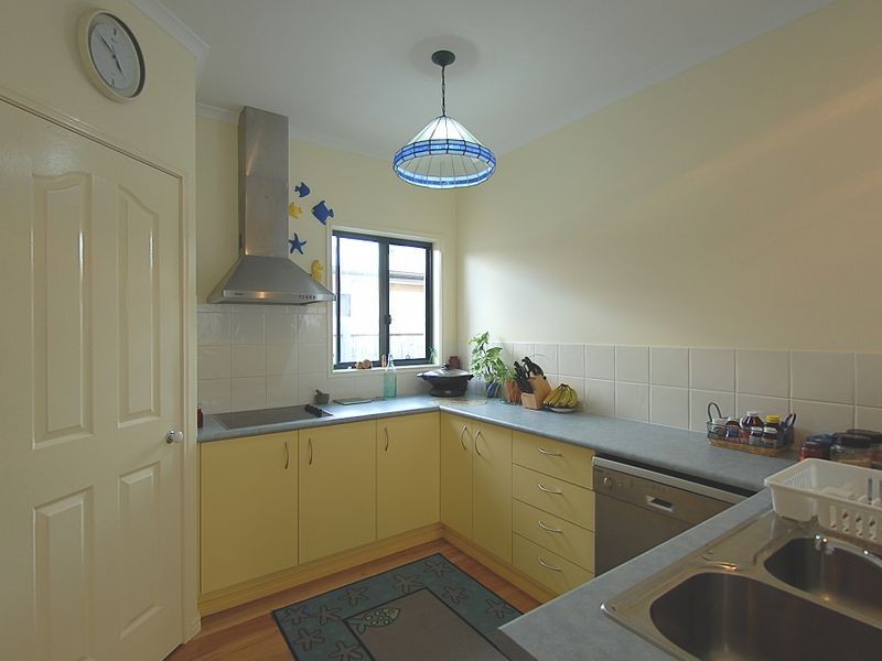 18 Griffin Crescent, Caloundra West QLD 4551