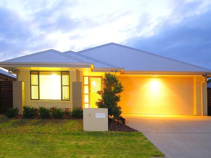 7 Cannon Lane, Little Mountain QLD 4551