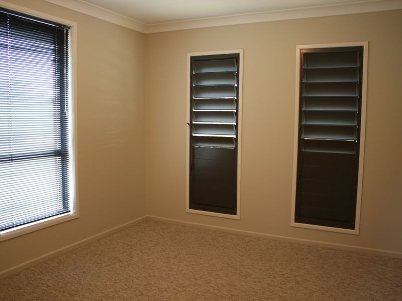 35 Milbong Street, Battery Hill QLD 4551