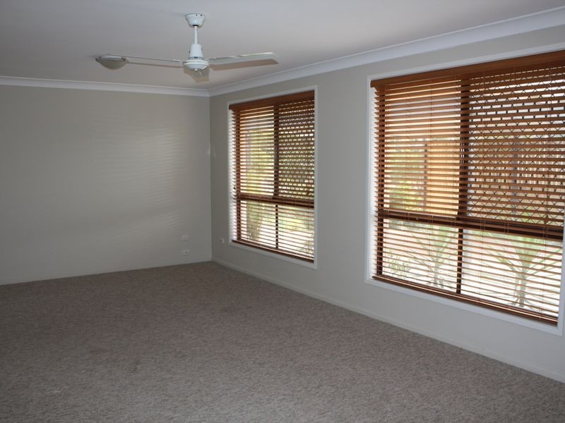 35 Milbong Street, Battery Hill QLD 4551