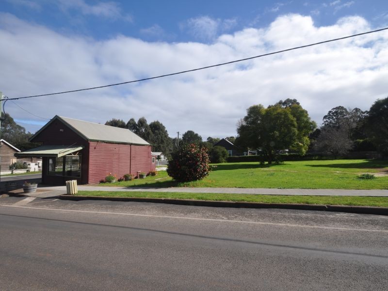 25 Brockman Street, Pemberton WA 6260