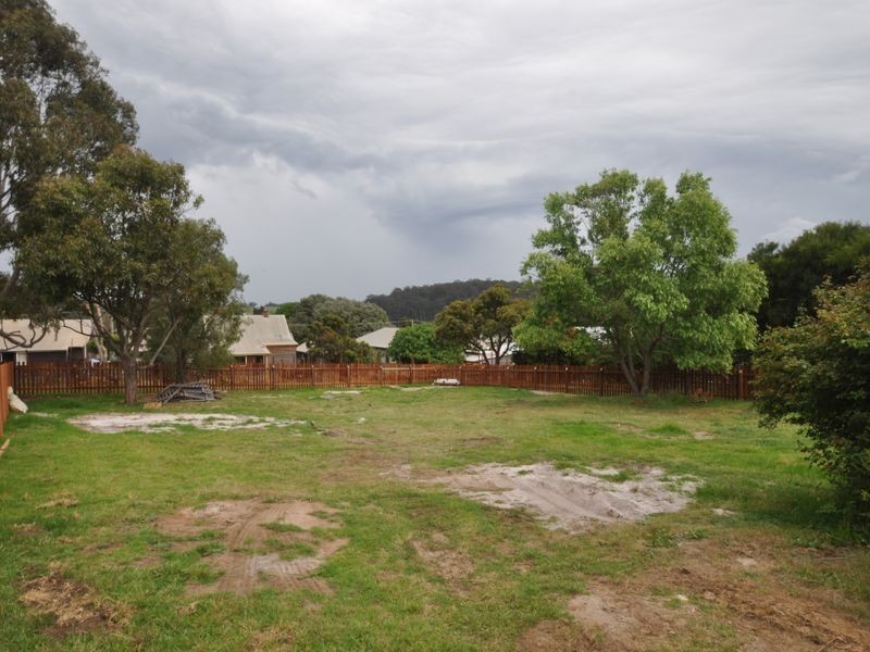 6 Pine Street, Pemberton WA 6260