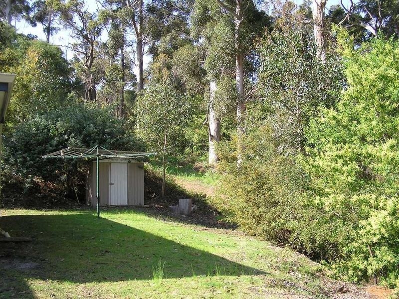 15 Wattlebird Grove, Pemberton WA 6260